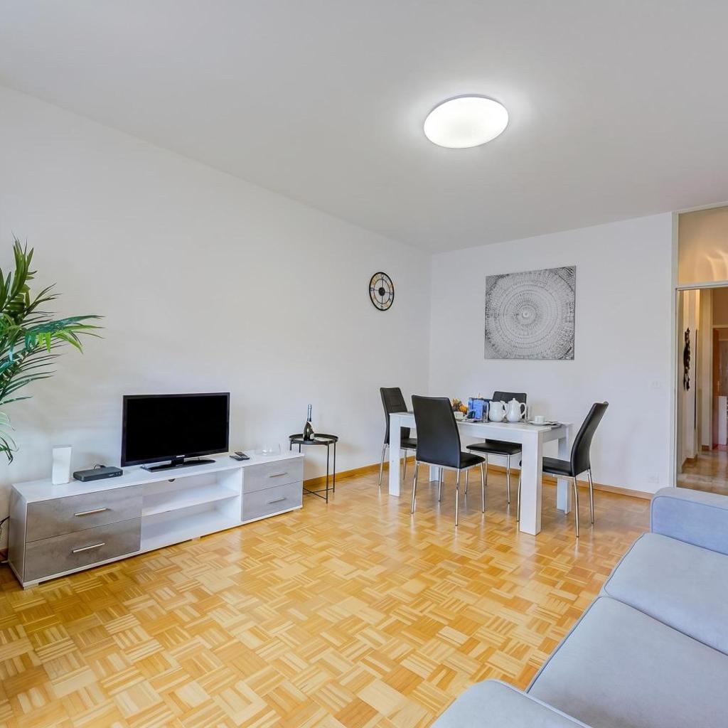 Image 11 - Top Of The Spots - Happy Rentals