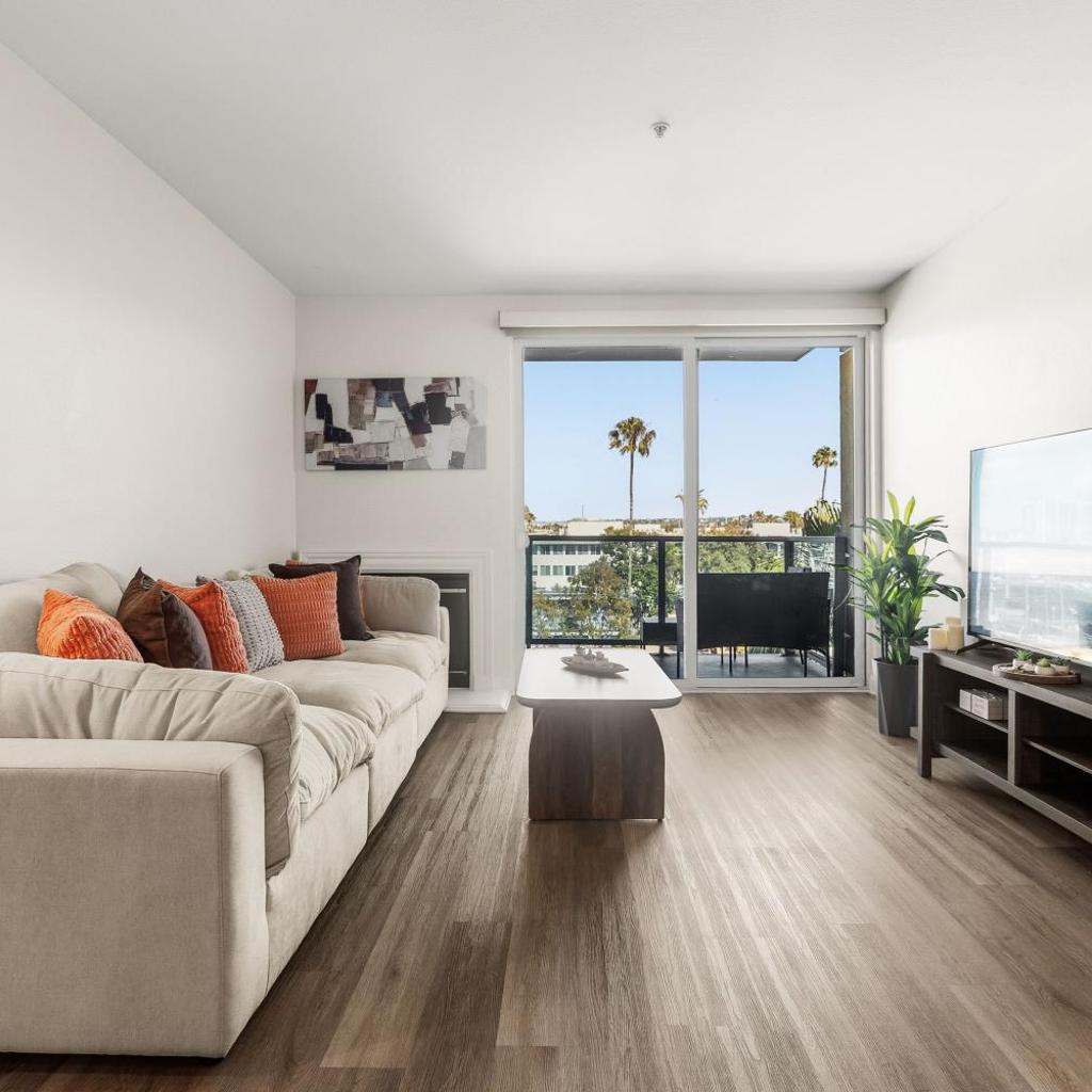 Photograph of Modern Marina View Apt Walk to Beach & Dining