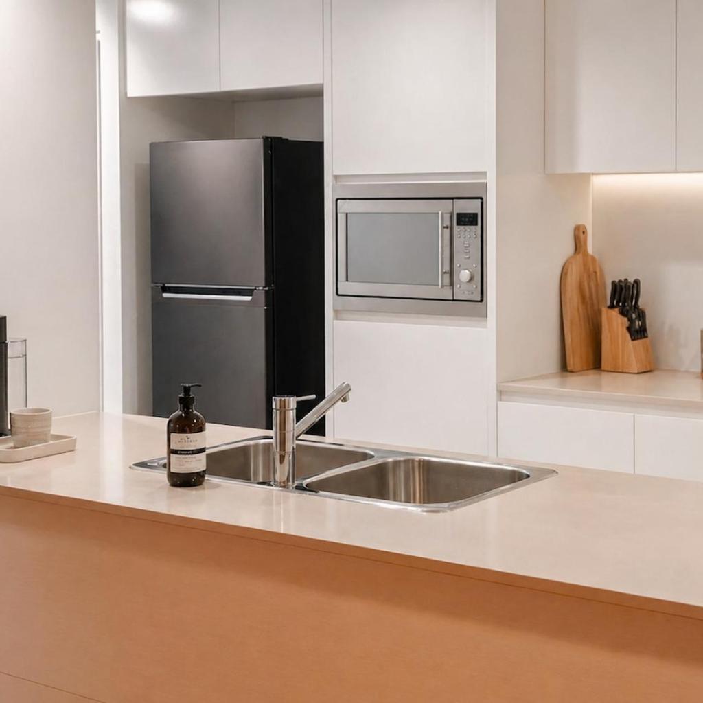 Photograph of Spacious Apartment in Rhodes Walk to Station