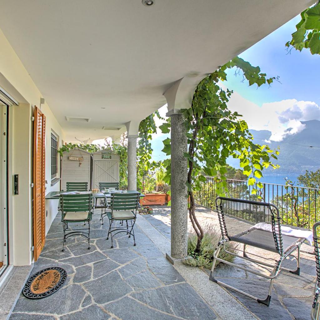 Image 9 - Locarno Area: Quiet Lake view escape 1 - Happy Rentals