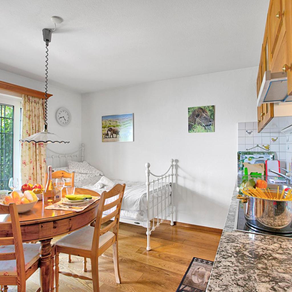 Image 11 - Locarno Area: Quiet Lake view escape 1 - Happy Rentals