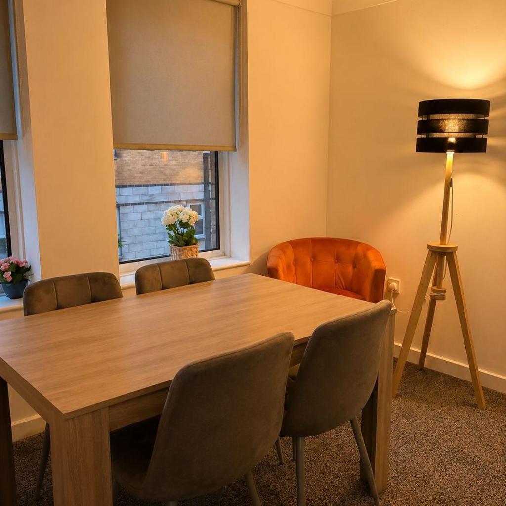 Photograph of Modern Last-Minute Escape I 1 Bedroom By Tower Bridge I Sleeps 3 I Free Wifi & Parking I Contractors I Leisure I Families