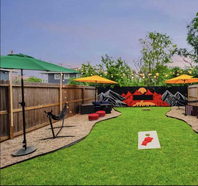 Photograph of 3BR Fantasy Home Pool Table Big Backyard Sleeps 8 Houston