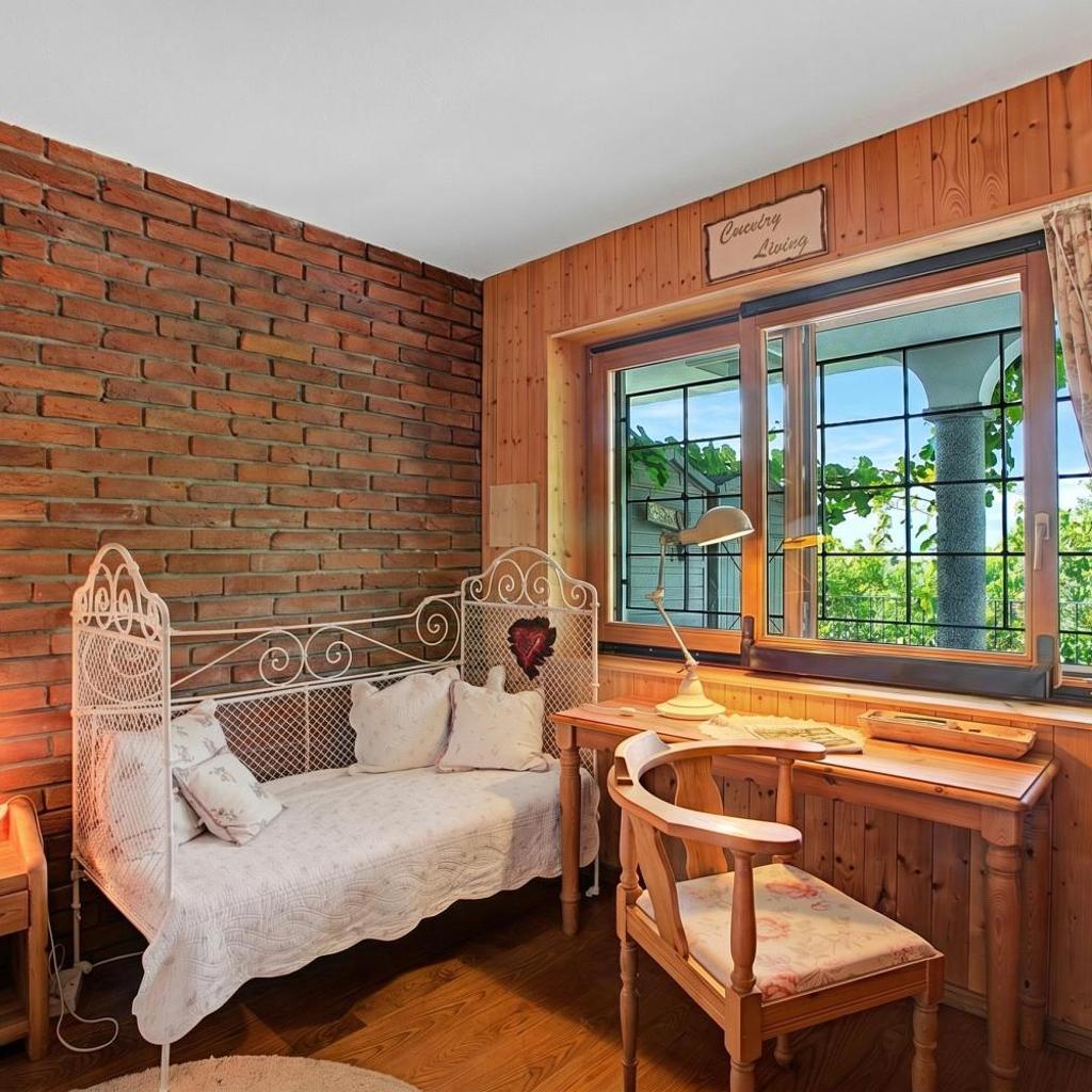 Image 11 - Locarno Area: Quiet Lake view escape 2 - Happy Rentals