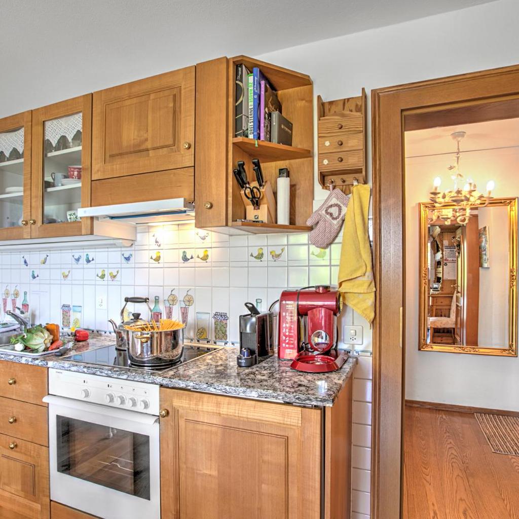 Image 18 - Locarno Area: Quiet Lake view escape 2 - Happy Rentals
