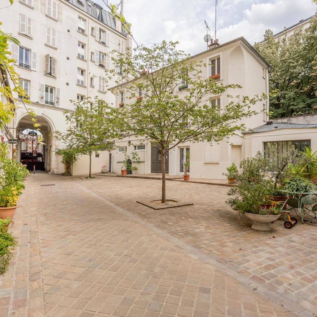 Photograph of S-O Elegant Cozy Cocoon in Paris 6,5