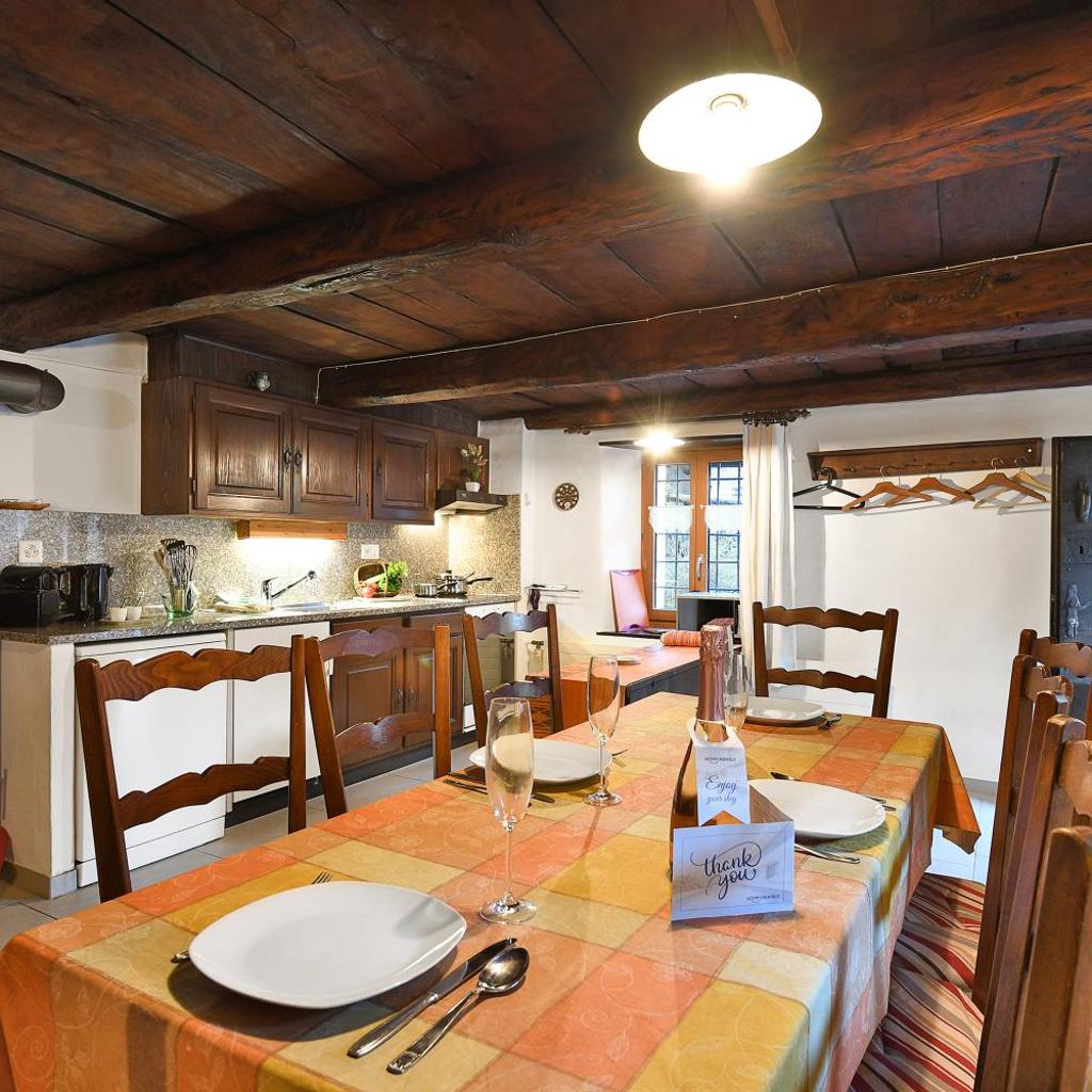 Image 3 - Rustico al platano