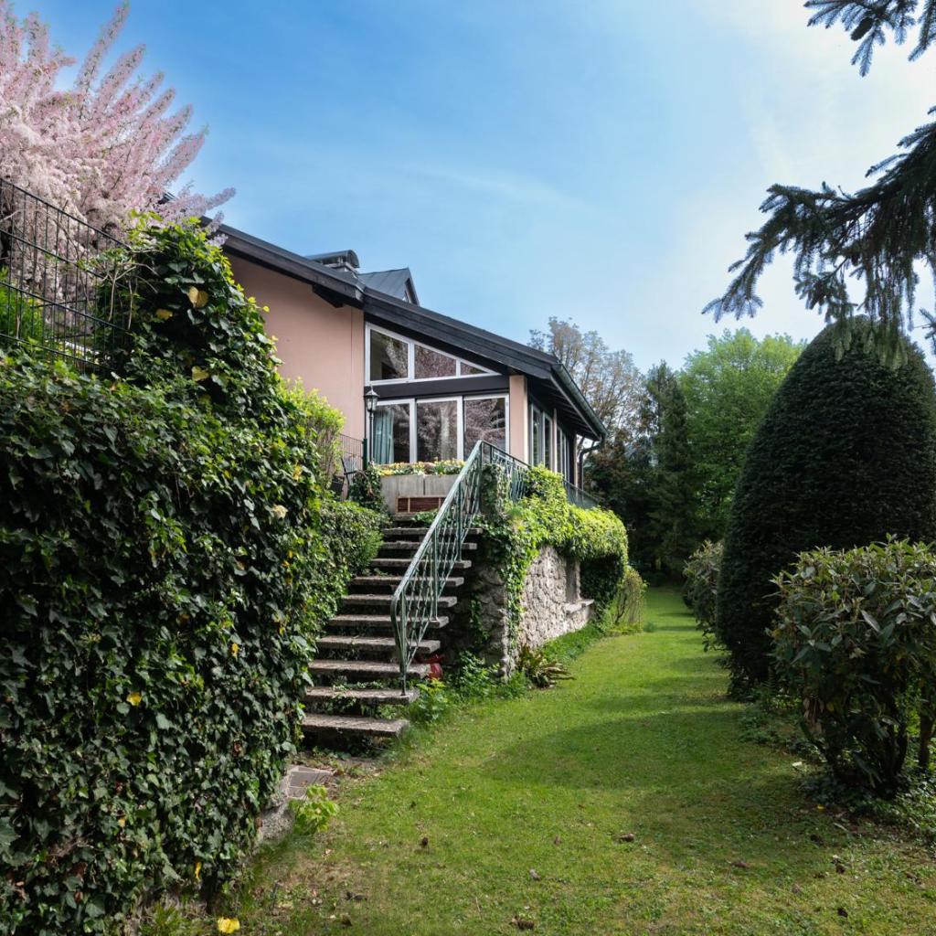 Hotel Haus Arenberg — 