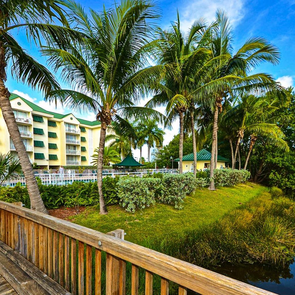 Photograph of KWSS108 Sunrise Suites - Martinique Suite 108