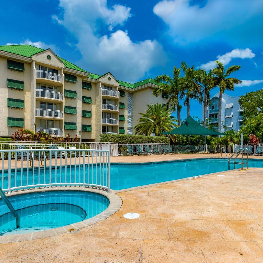 Photograph of KWSS108 Sunrise Suites - Martinique Suite 108