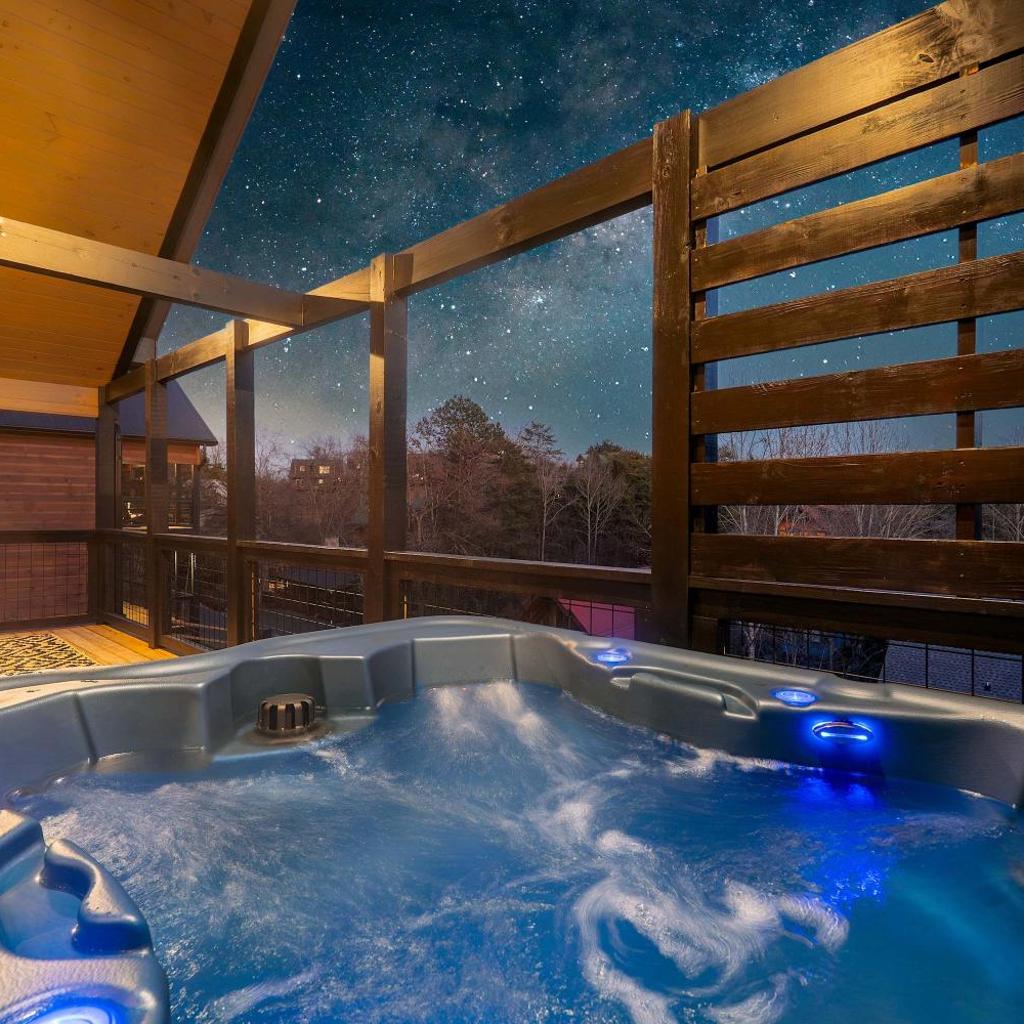 Photograph of Large Group Near Dollywood - 2 Cabins 2 Hot Tubs
