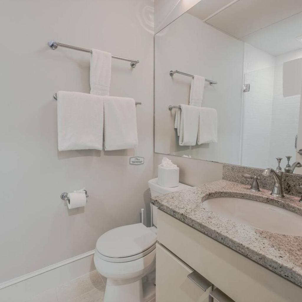 Photograph of Unbeatable Location Newbury Street 1br