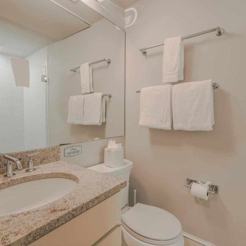 Photograph of Stylish 1BR Newbury St Boston