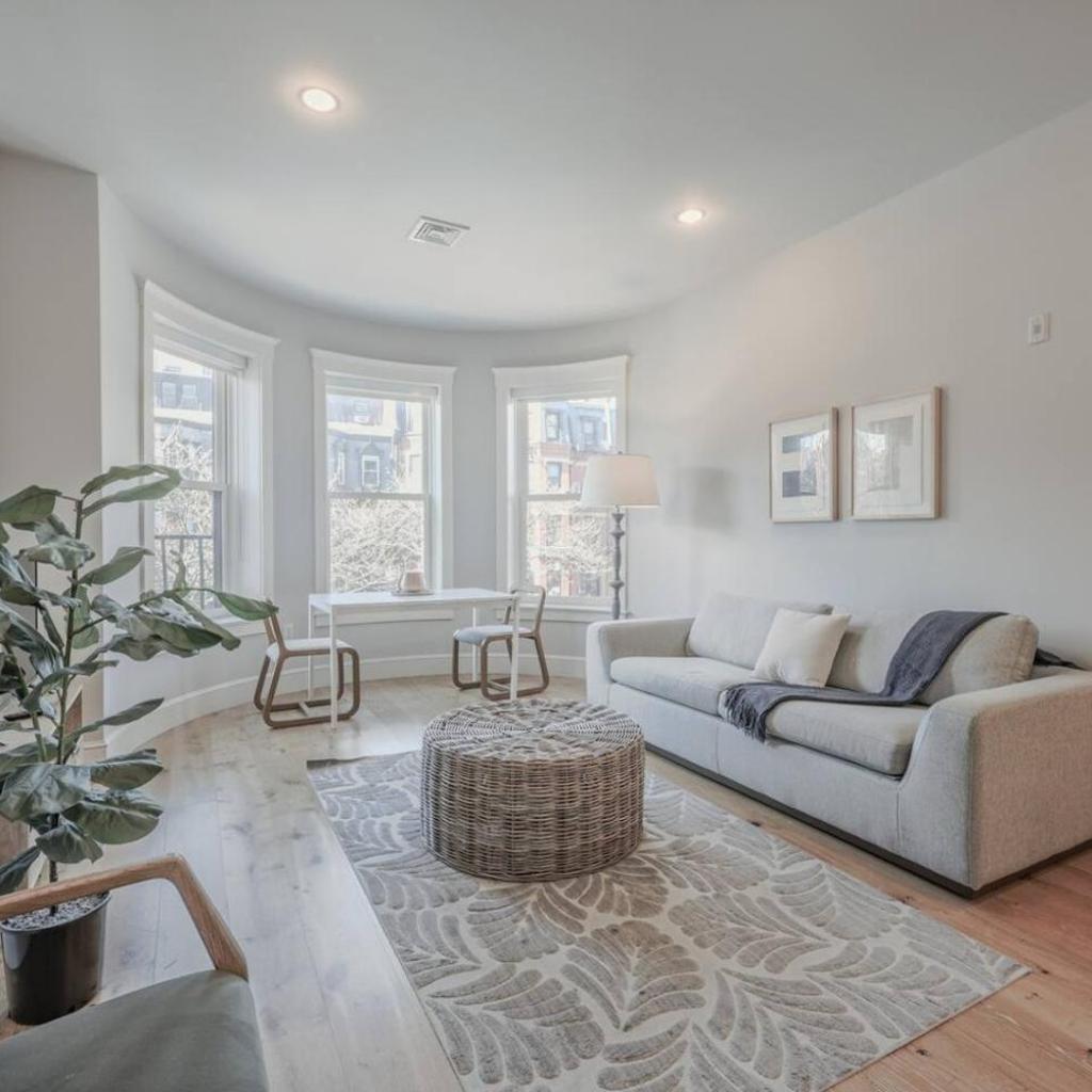Photograph of Spacious 1bed 1bath in Back Bay