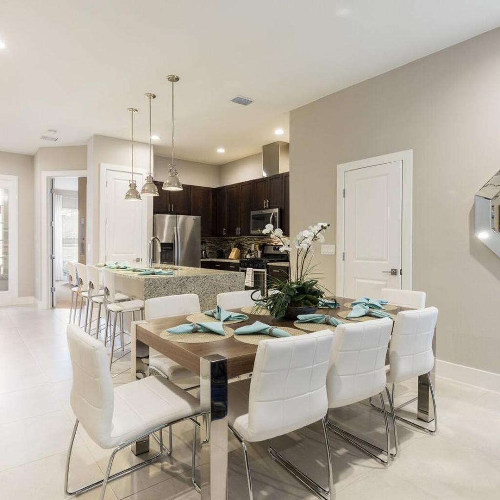 Photograph of Gorgeous Family Villa! 114