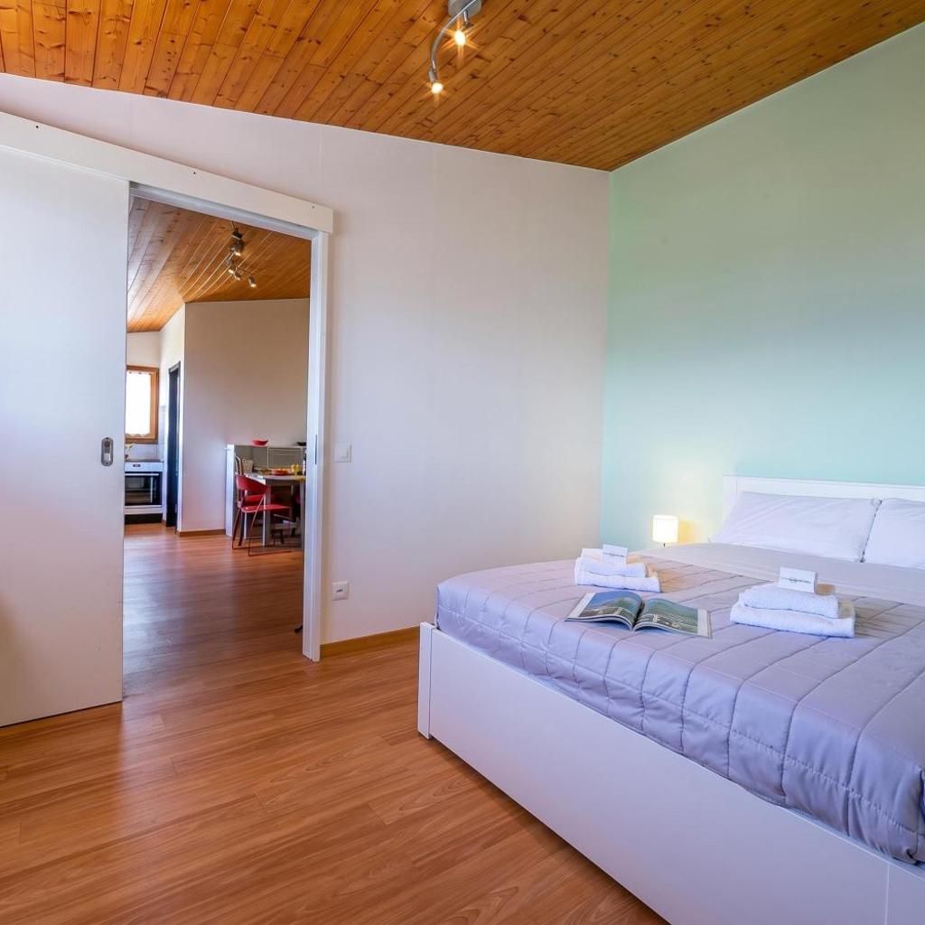 Image 5 - Petit Cadeau - Happy Rentals
