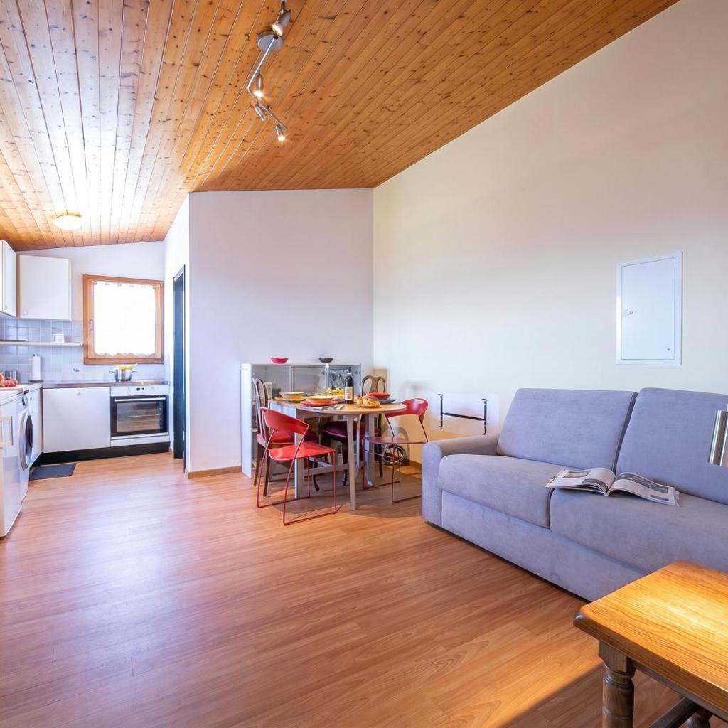 Image 3 - Petit Cadeau - Happy Rentals
