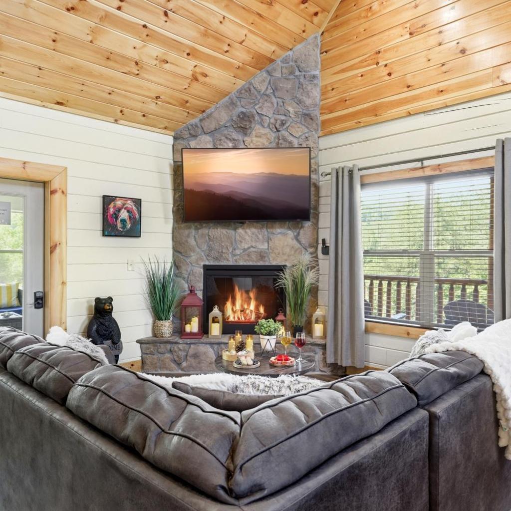 Photograph of Smoky Bear Splash Top Rated Private Pool Cabin with Hot Tub, Mtn Views, Arcade Games, Excellent Location