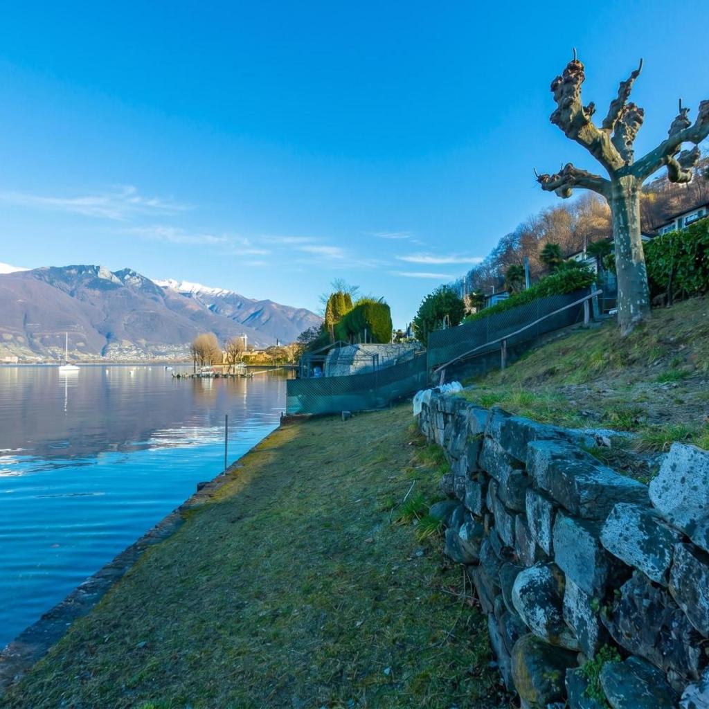 Image 19 - Garden on the lake 2 - Happy Rentals