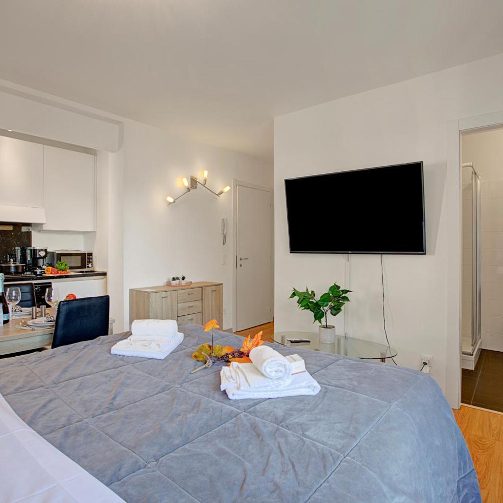 Image 14 - Lean Home - Happy Rentals