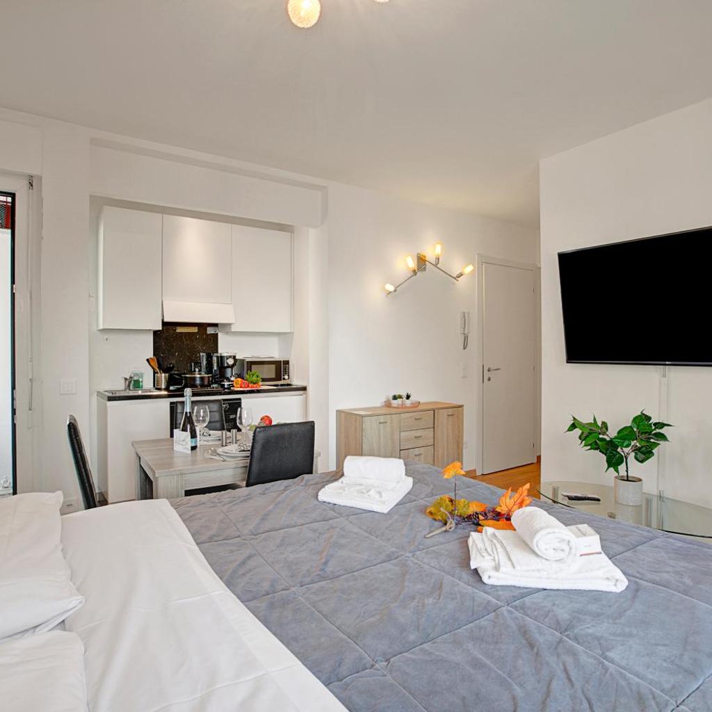 Image 15 - Lean Home - Happy Rentals