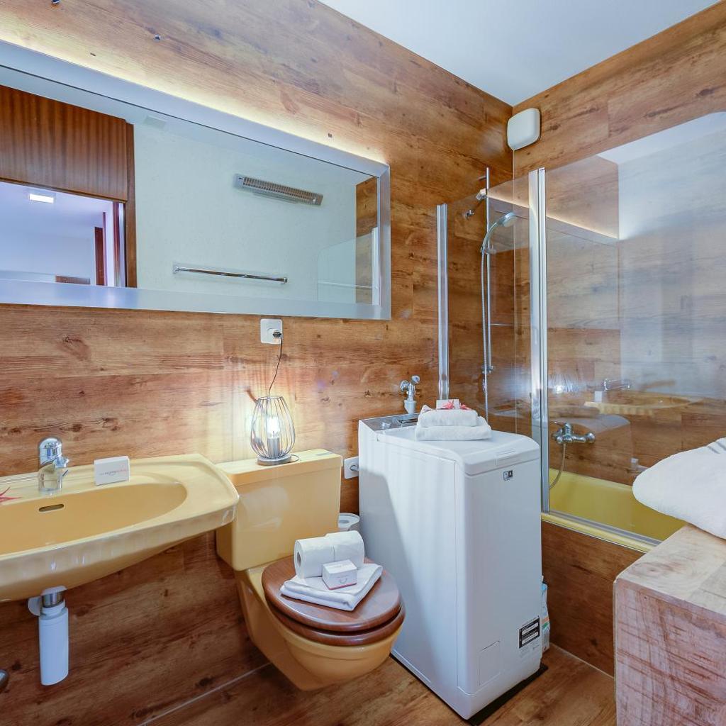Image 10 - Panorama Maggiore Apartment- Happy Rentals