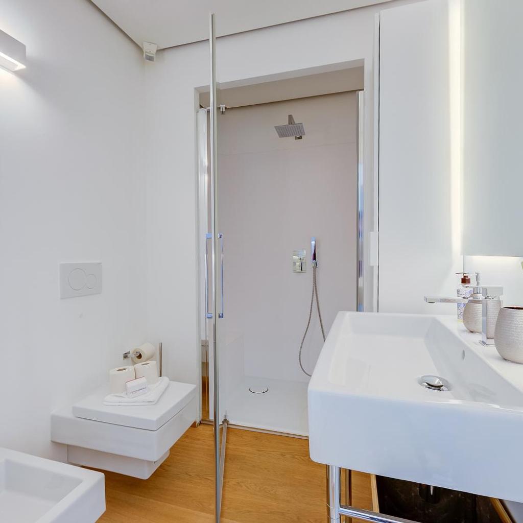 Image 7 - Honeymoon with Stunning View - Happy Rentals