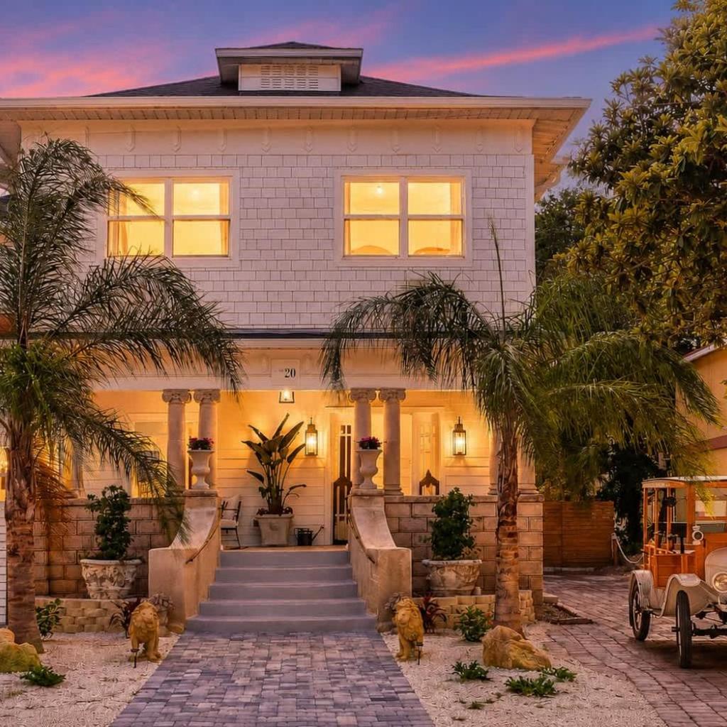 Photograph of The Gatsby Mansion Heated Pool Heart of Town