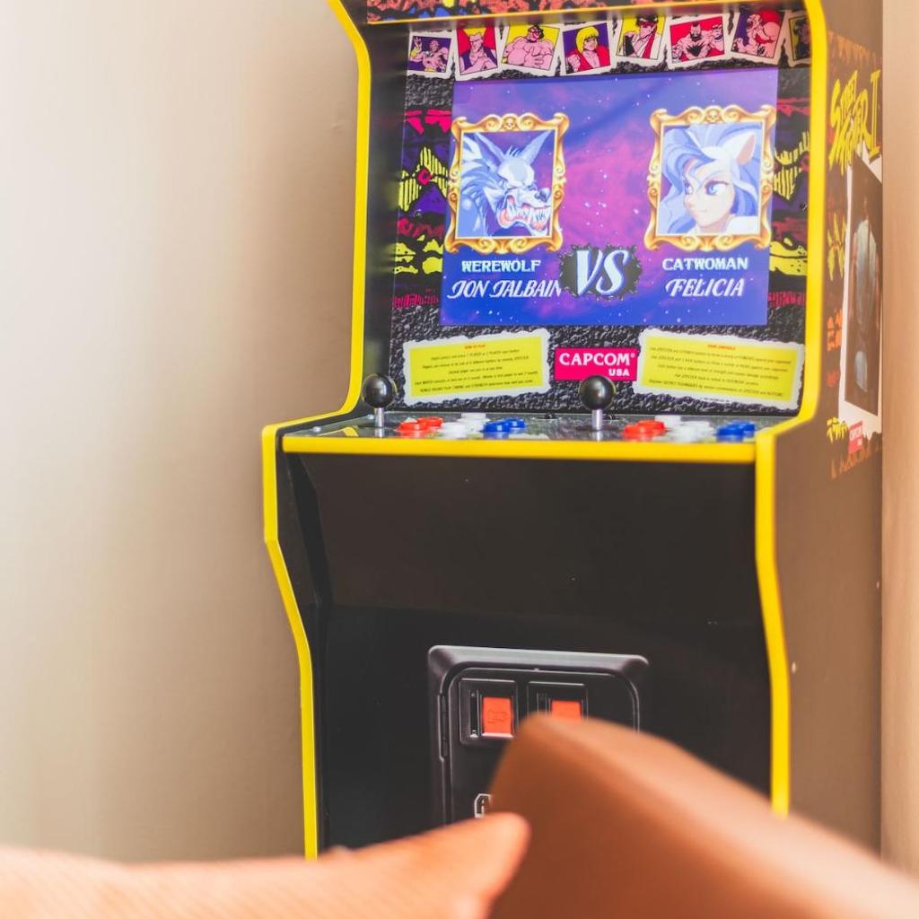 Photograph of Earls Court Station- HotTub, Arcade, Private Garden- Hosts 6