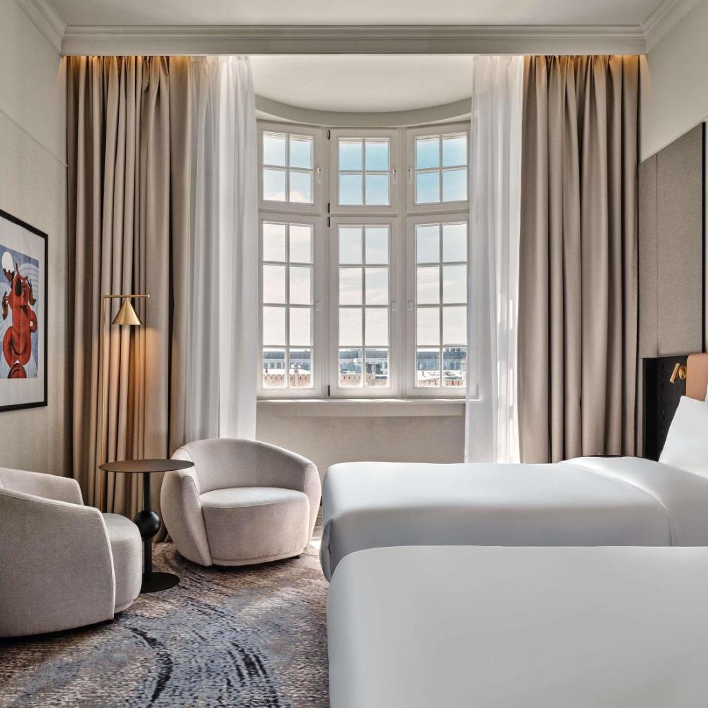Mövenpick Grand Hotel Wroclaw — 