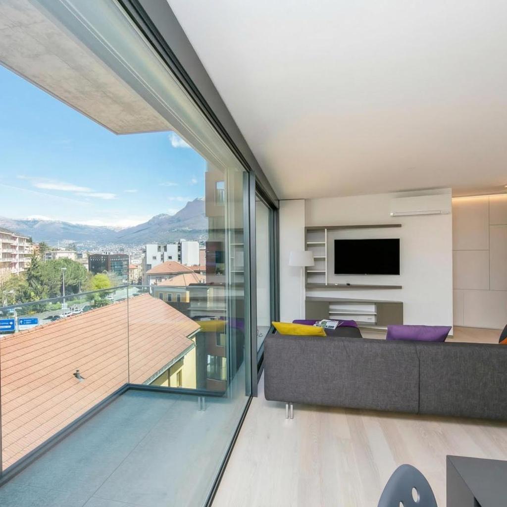 Image 2 - Urban Flat Paradiso - Happy Rentals
