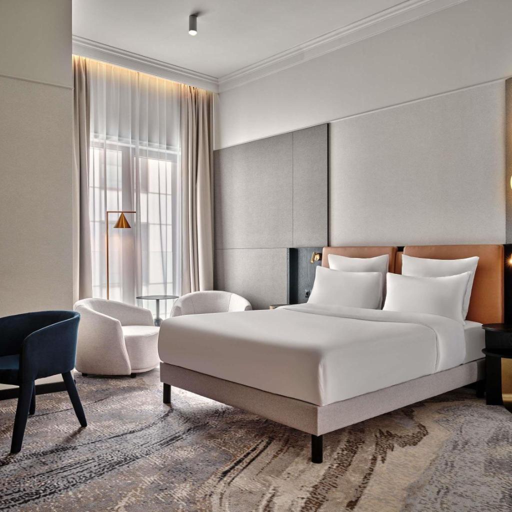Mövenpick Grand Hotel Wroclaw — 