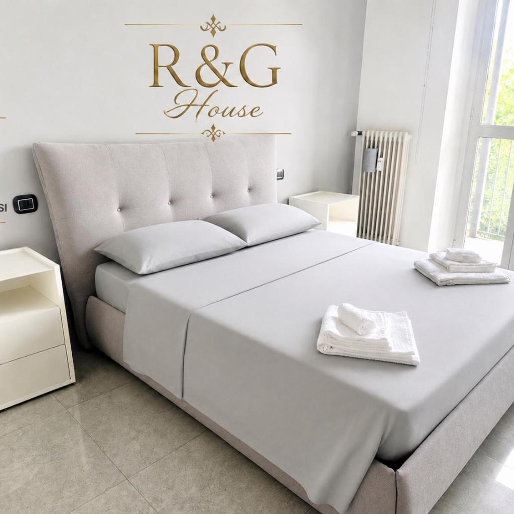 Photograph of R&G House - Appartamento moderno vicino alla metropolitana - Modern apartment close to the metro