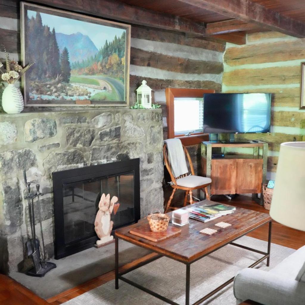Photograph of Granny's River Retreat #458