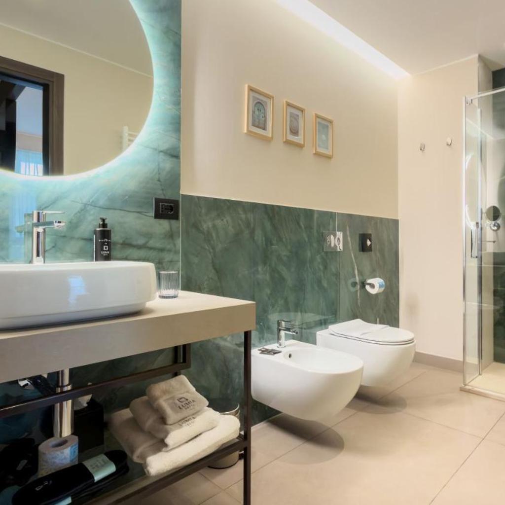Lumia Hotel — 