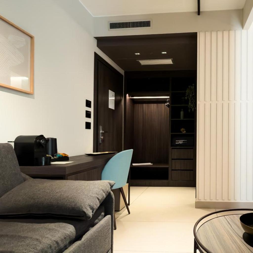 Lumia Hotel — 