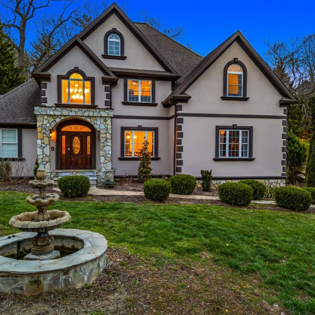 Photograph of 6BR with PickleBall Golf FirePit Game Room Movie Room