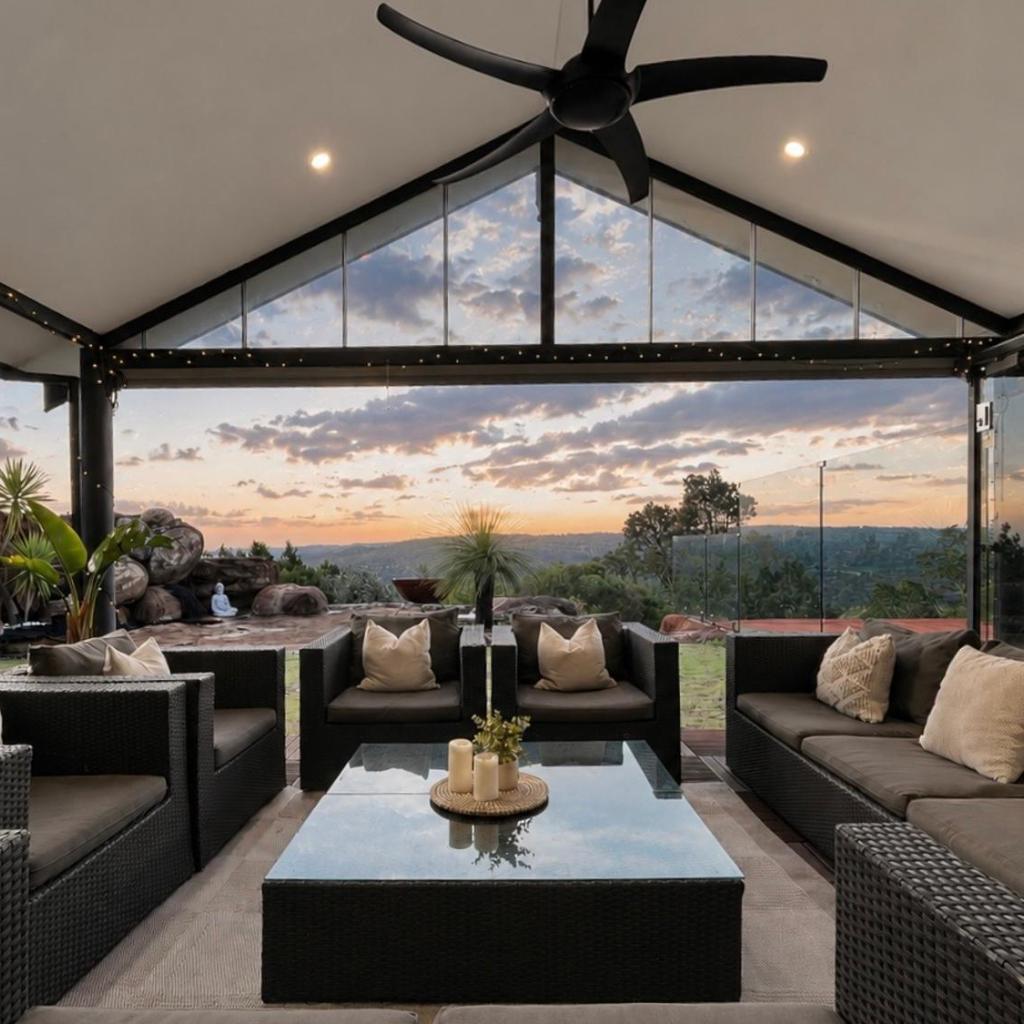 Photograph of Zig Zag Retreat - Hilltop Home With Stunning Views