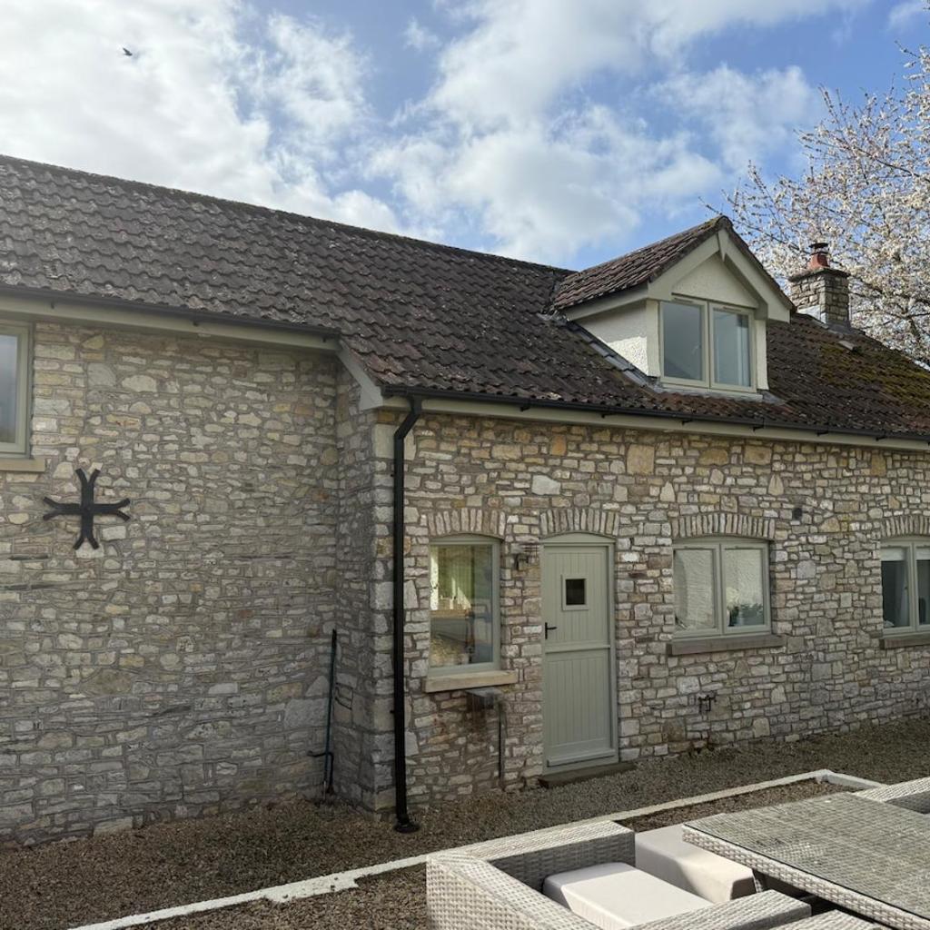 Photograph of Countryside escape with hot tub & open fire