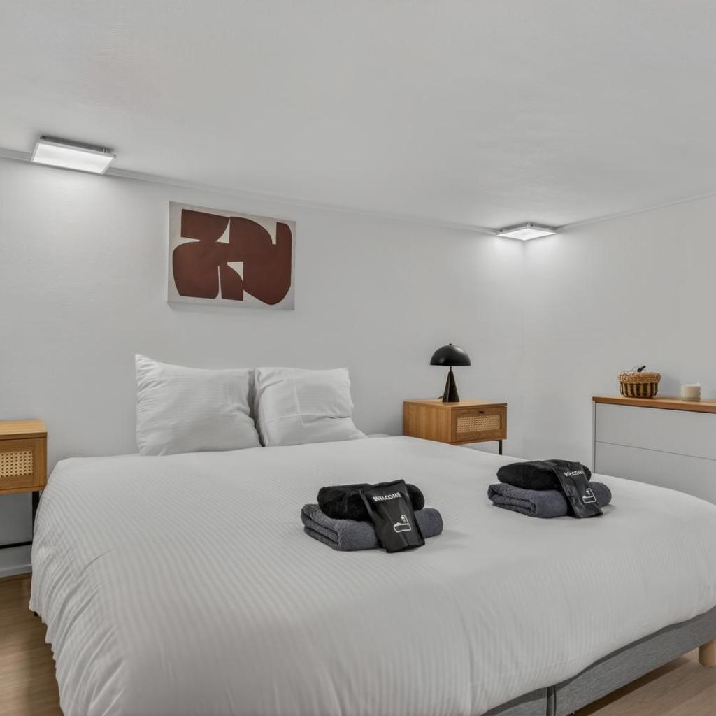 Photograph of Paris, aux portes du Marais, Duplex de caractère climatisé, 2 chambres