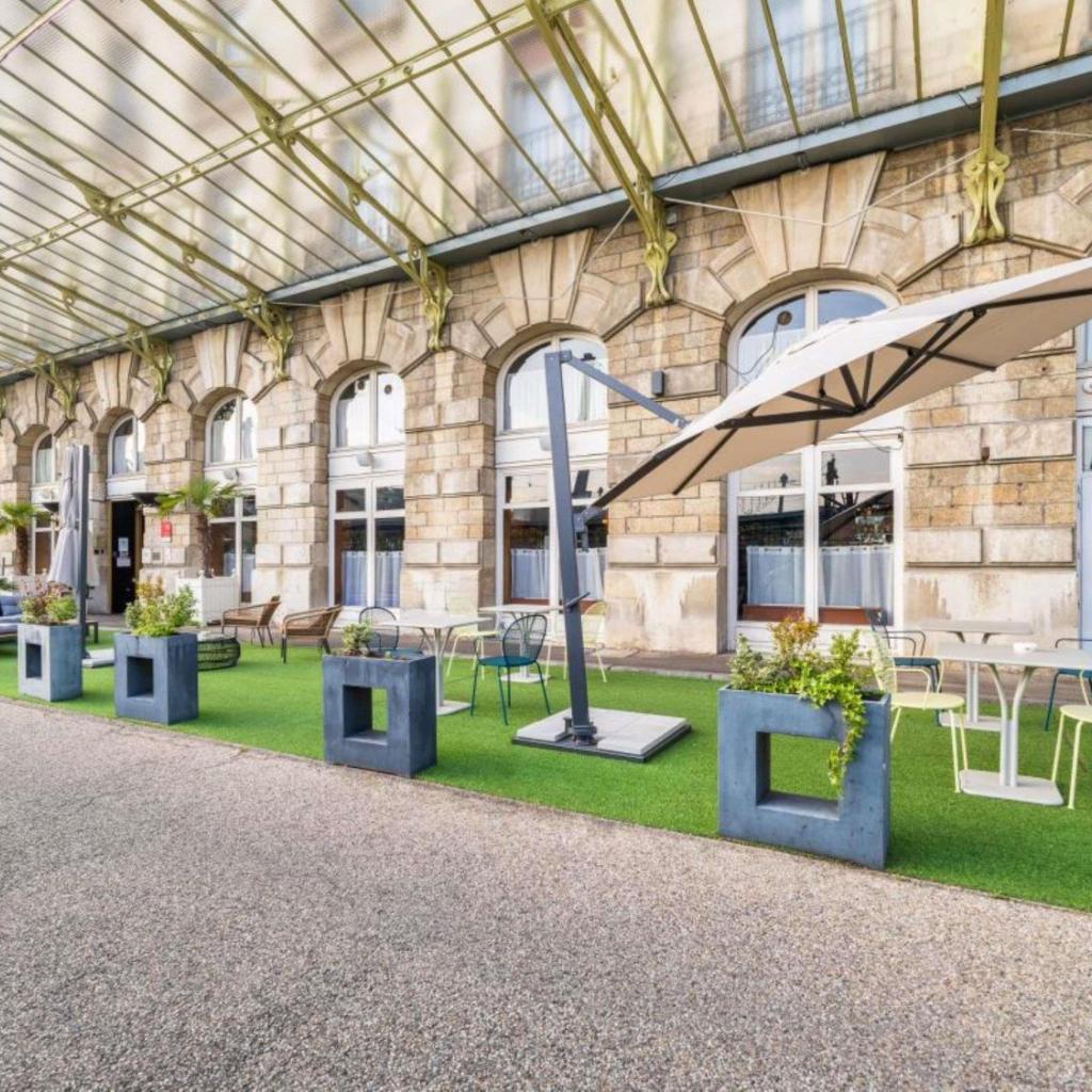Photograph of Mercure Lyon Centre Château Perrache