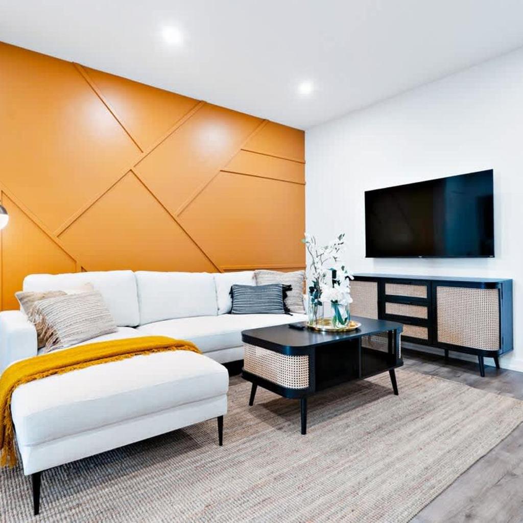 Photograph of New 2-Bedroom Suite Walk to the Falls Parking & Sleeps 4
