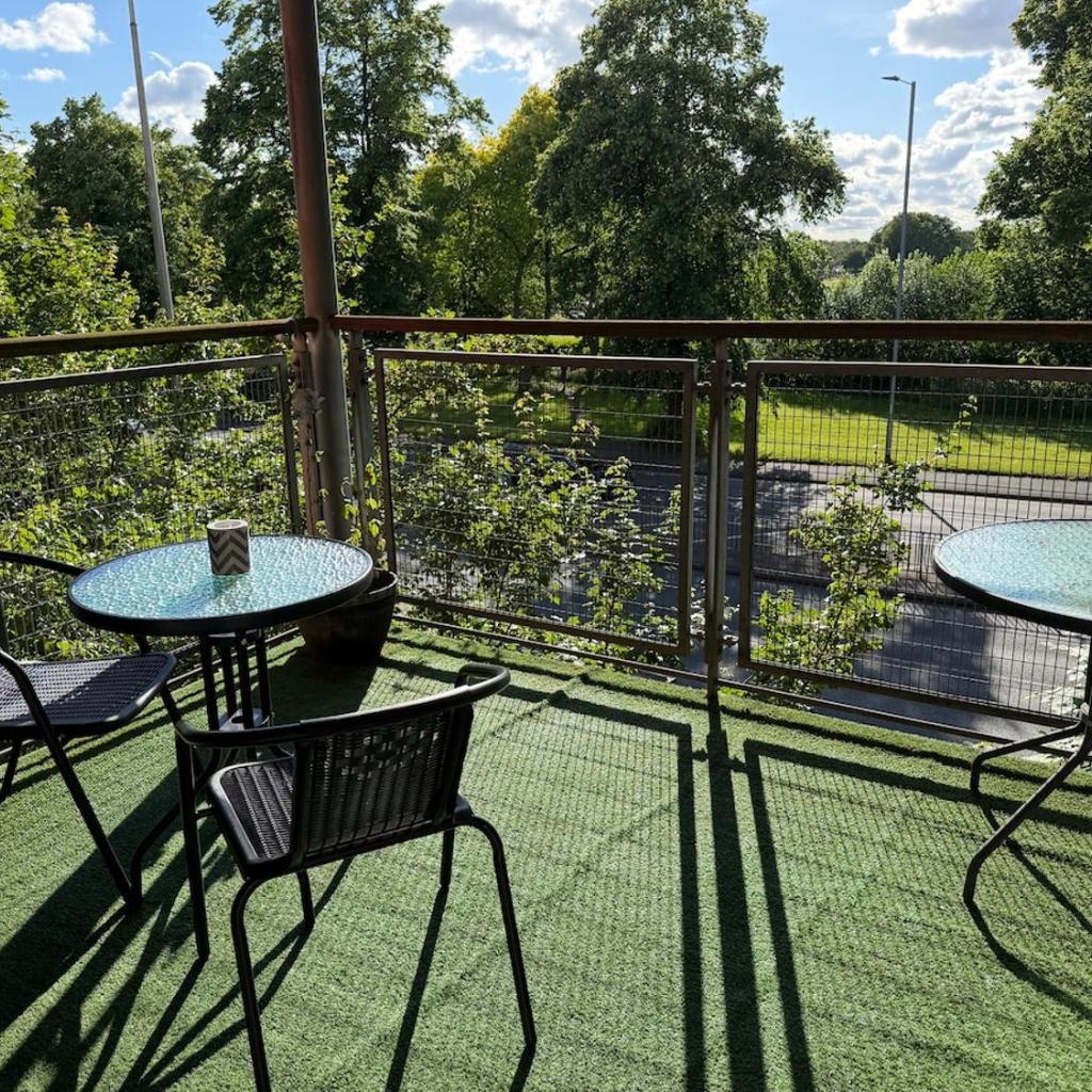 Photograph of Didsbury 2-bed with Free Parking & 2 Balconies