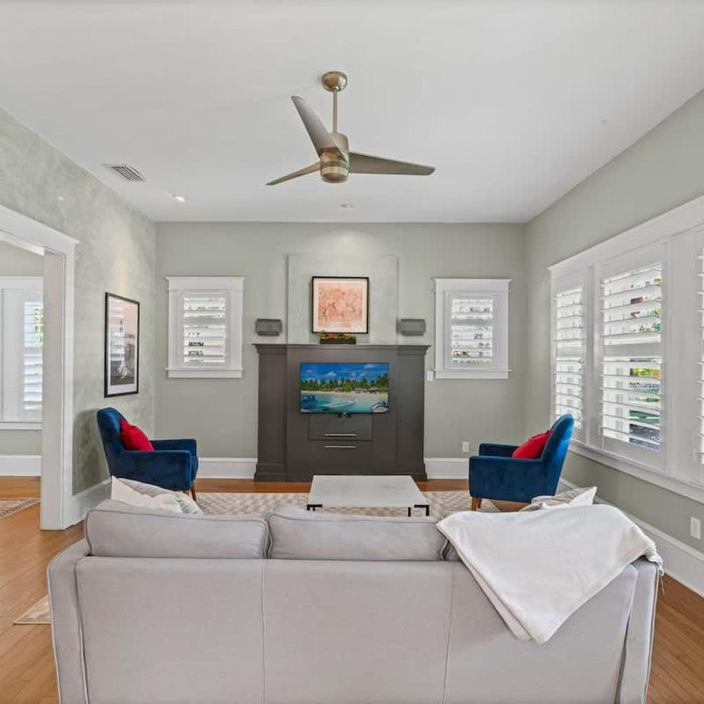 Photograph of Riberia Ponce Place - Team Joseph Ellen
