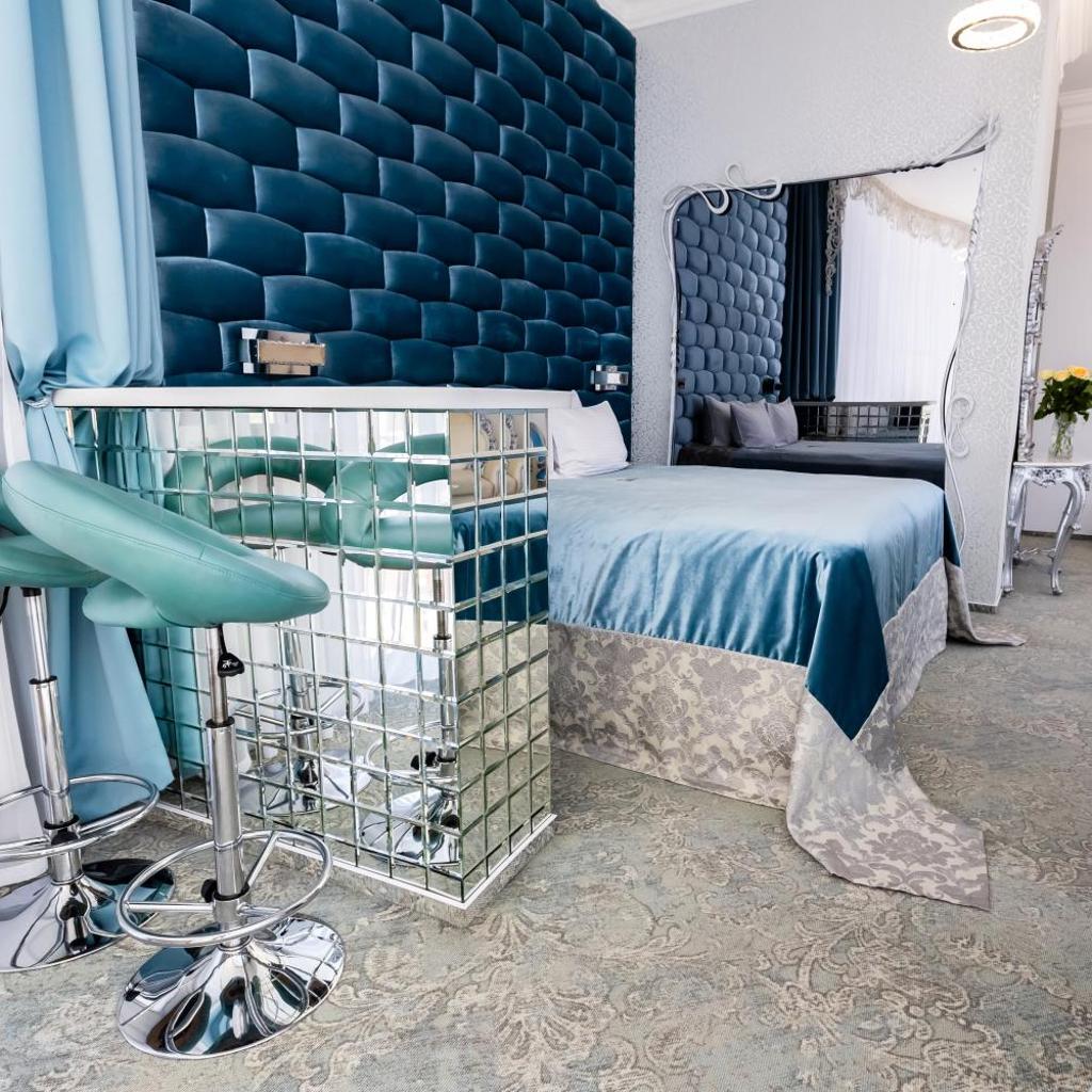 Boutique Spa Casino Hotel Lybid Plaza — 