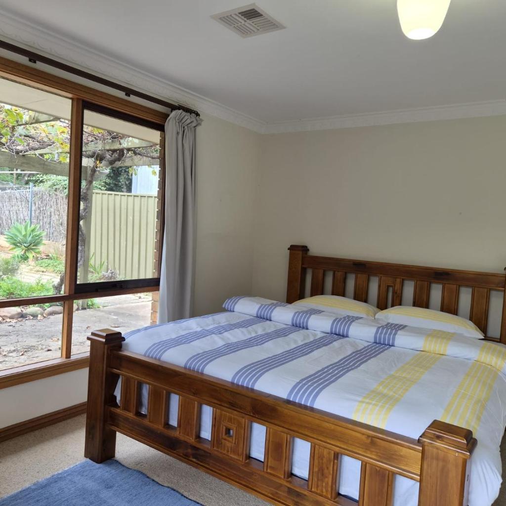 Photograph of Quiet 3BR Family Home Near Adelaide CBD - Myrtle Bank
