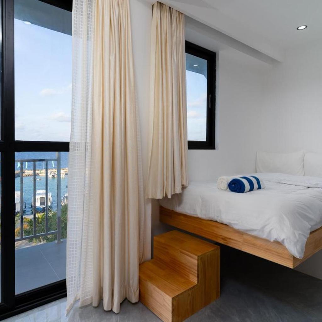 Seaside Oceanview, image 1 of 6