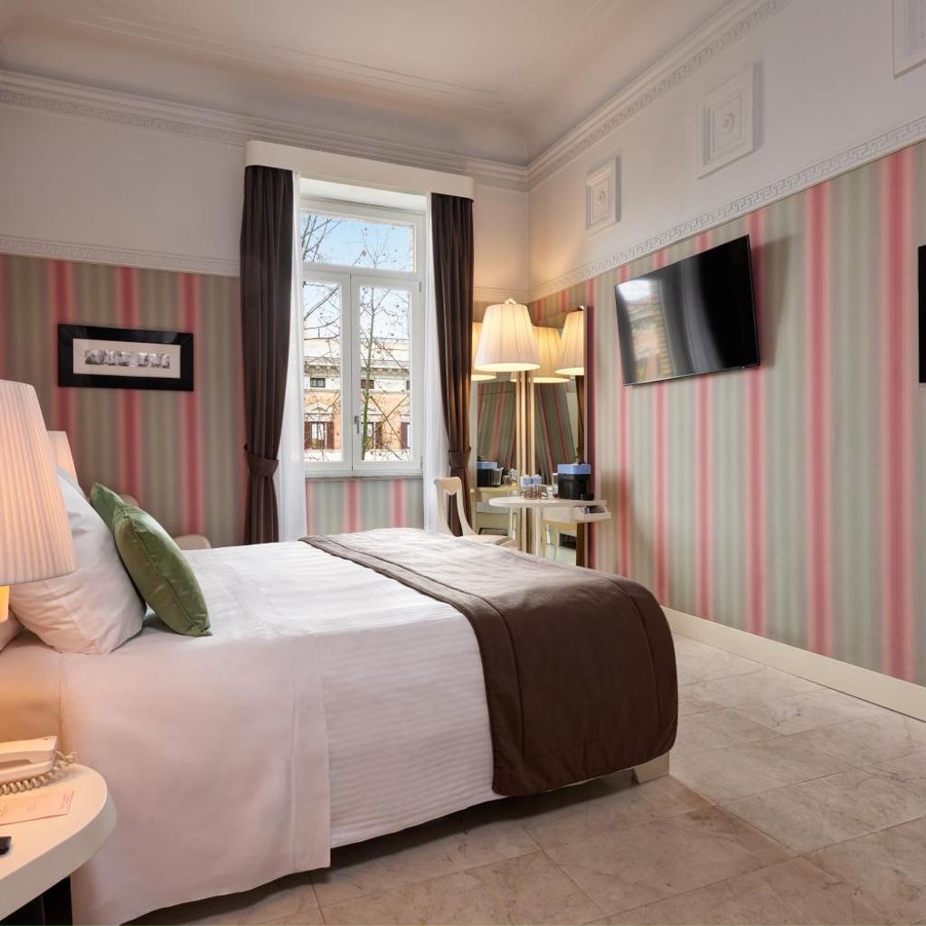 Photograph of Grand Hotel Palace Rome