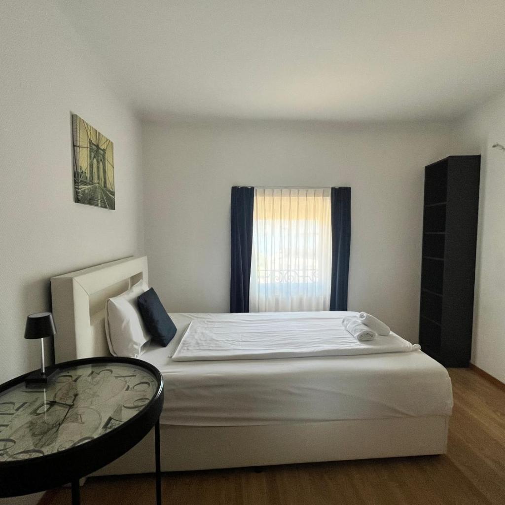 Image 78 - GuestHouse Lugano Center by LR