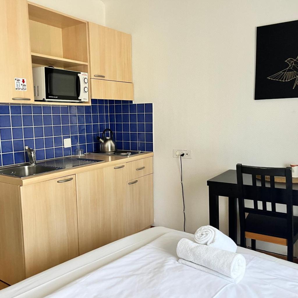 Image 77 - GuestHouse Lugano Center by LR